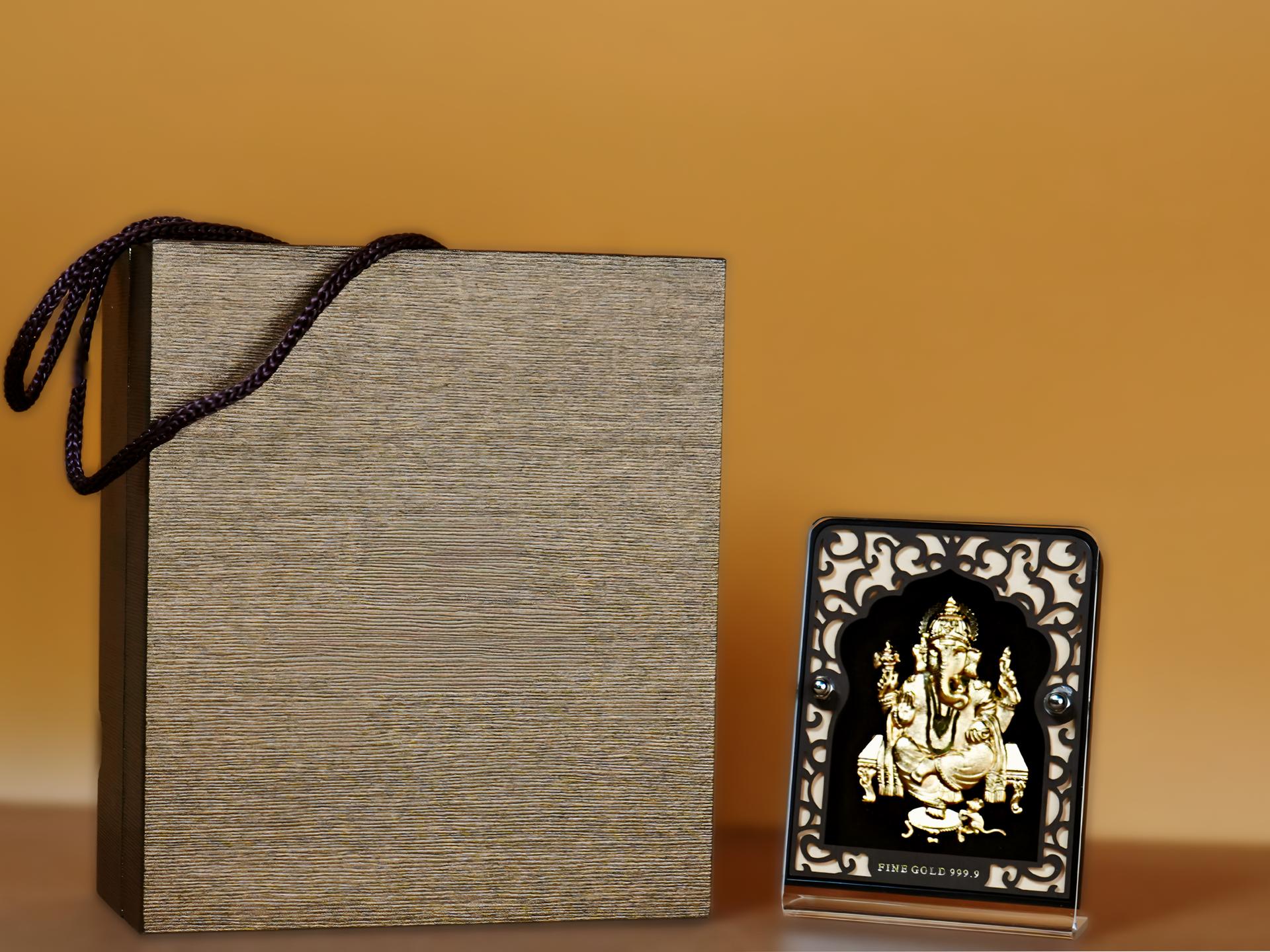 999 Silver Lord Ganesha Mini Collectible Card - Image 3
