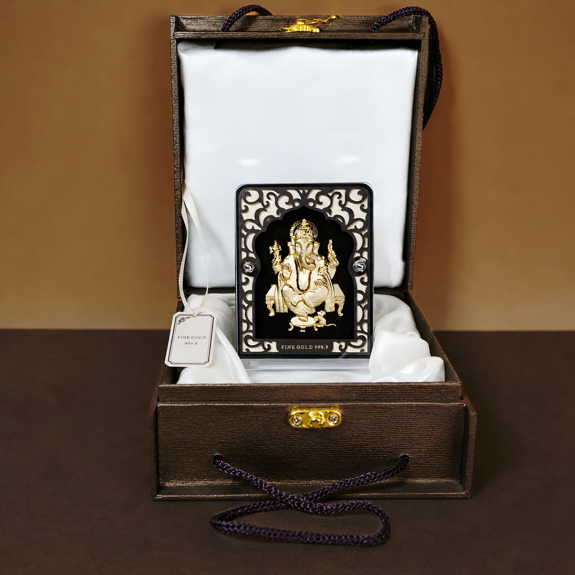 999 Silver Lord Ganesha Mini Collectible Card - Image 2