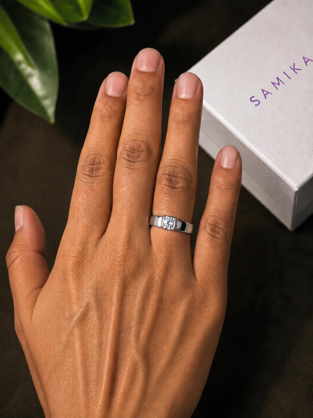 925 Sterling Silver Round Solitaire Men's Ring - Image 3