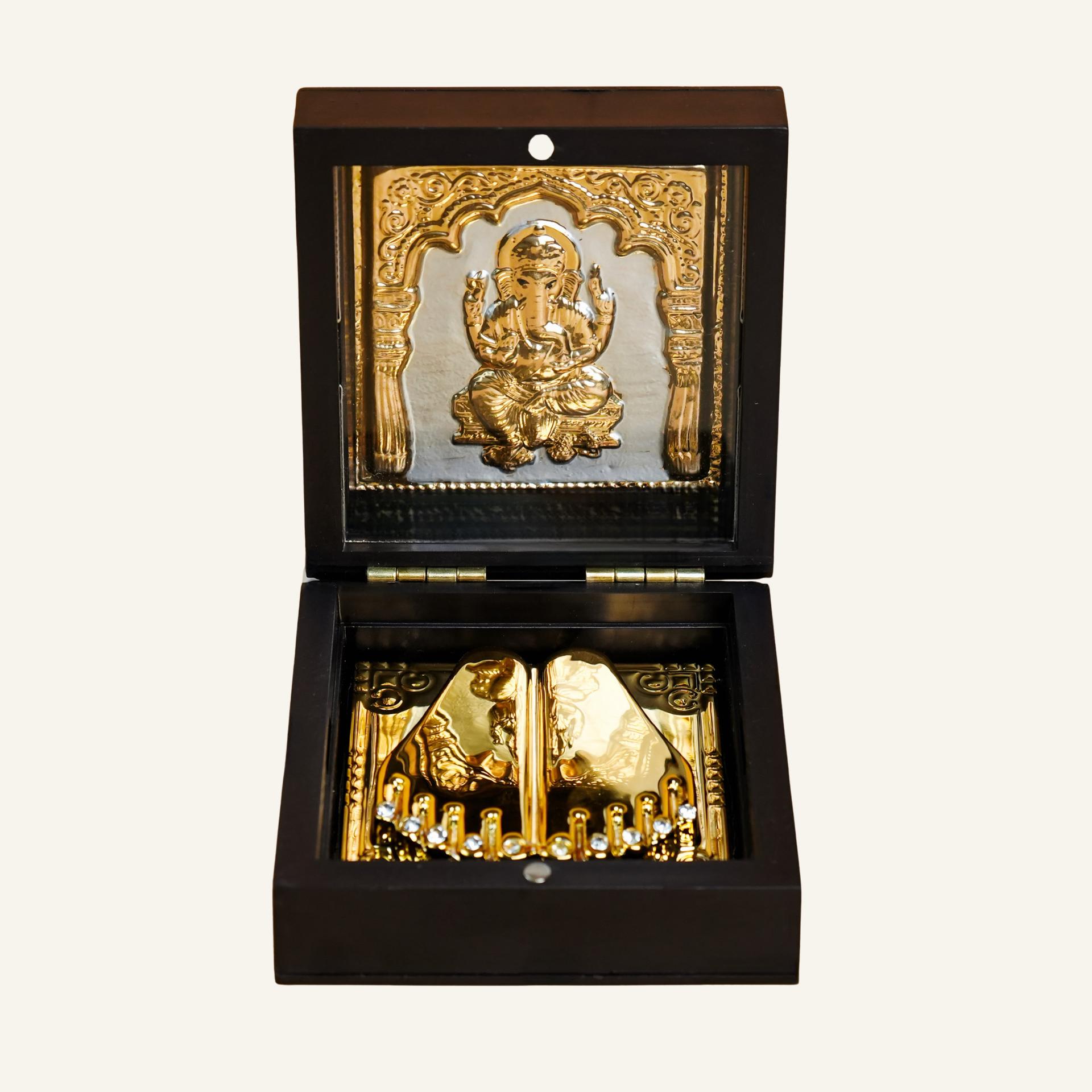 Divya Lord Ganesha Charan Paduka 999 Silver Pooja Box - Image 8