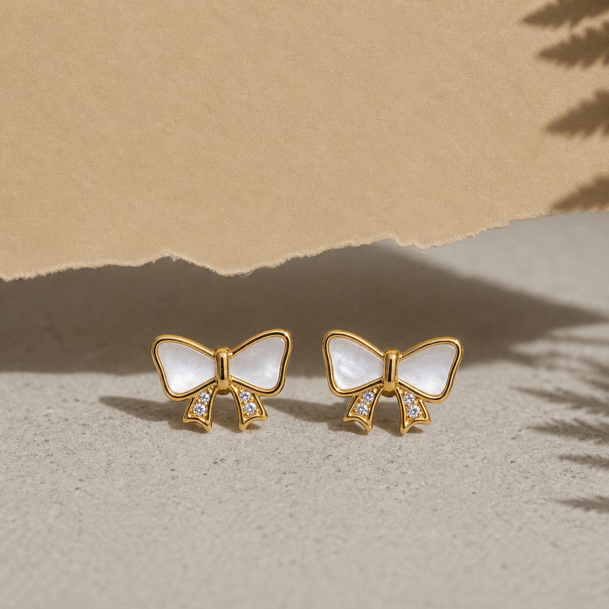925 Sterling Silver With 22k Gold Plated Mother Of Pearl Bow Radiance Studs