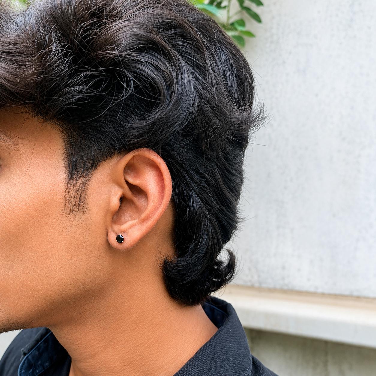 925 Sterling Silver Black Stone Men’s Stud Earring
