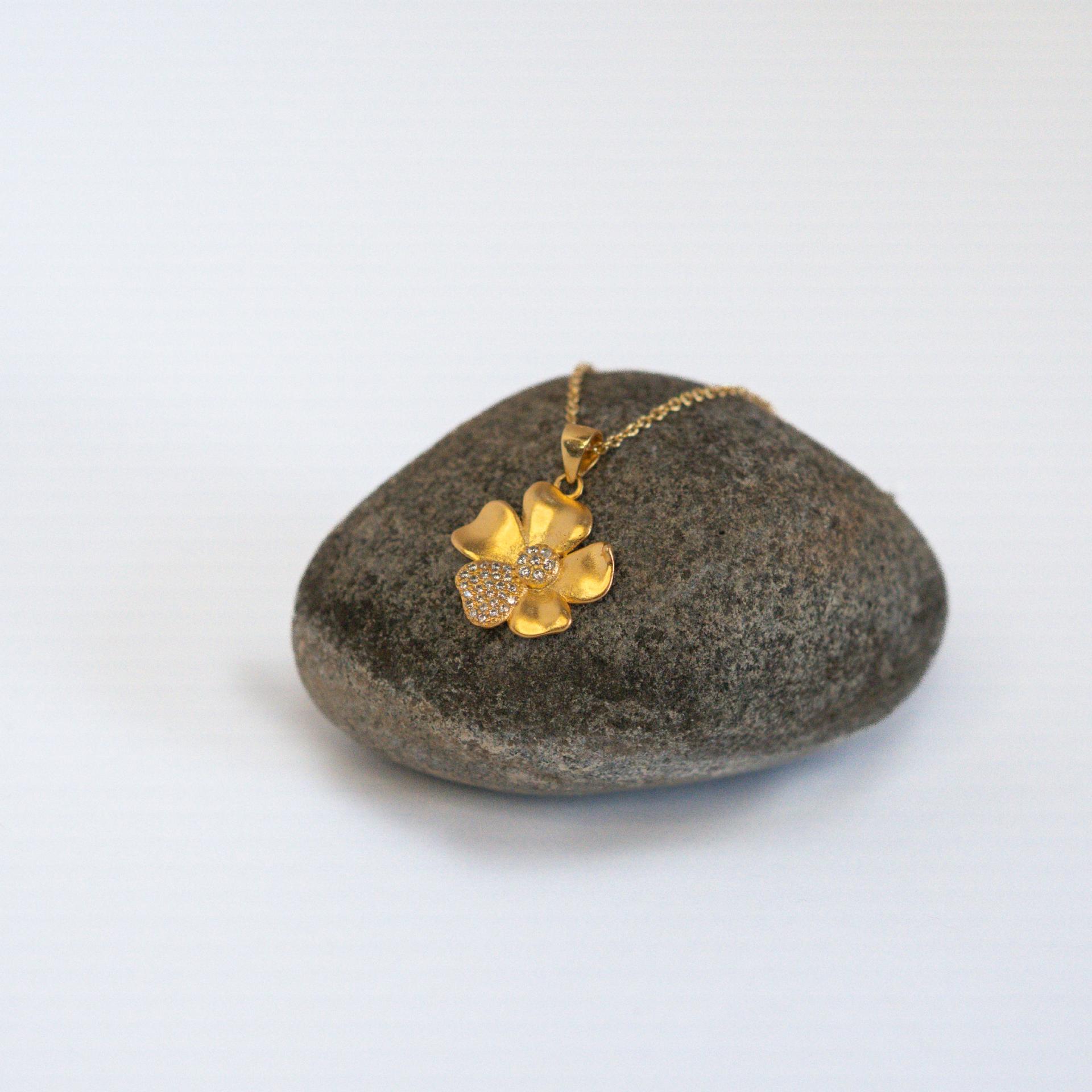925 Sterling Silver With 22k Gold Plated Aurora Bloom Pendent With Chain 