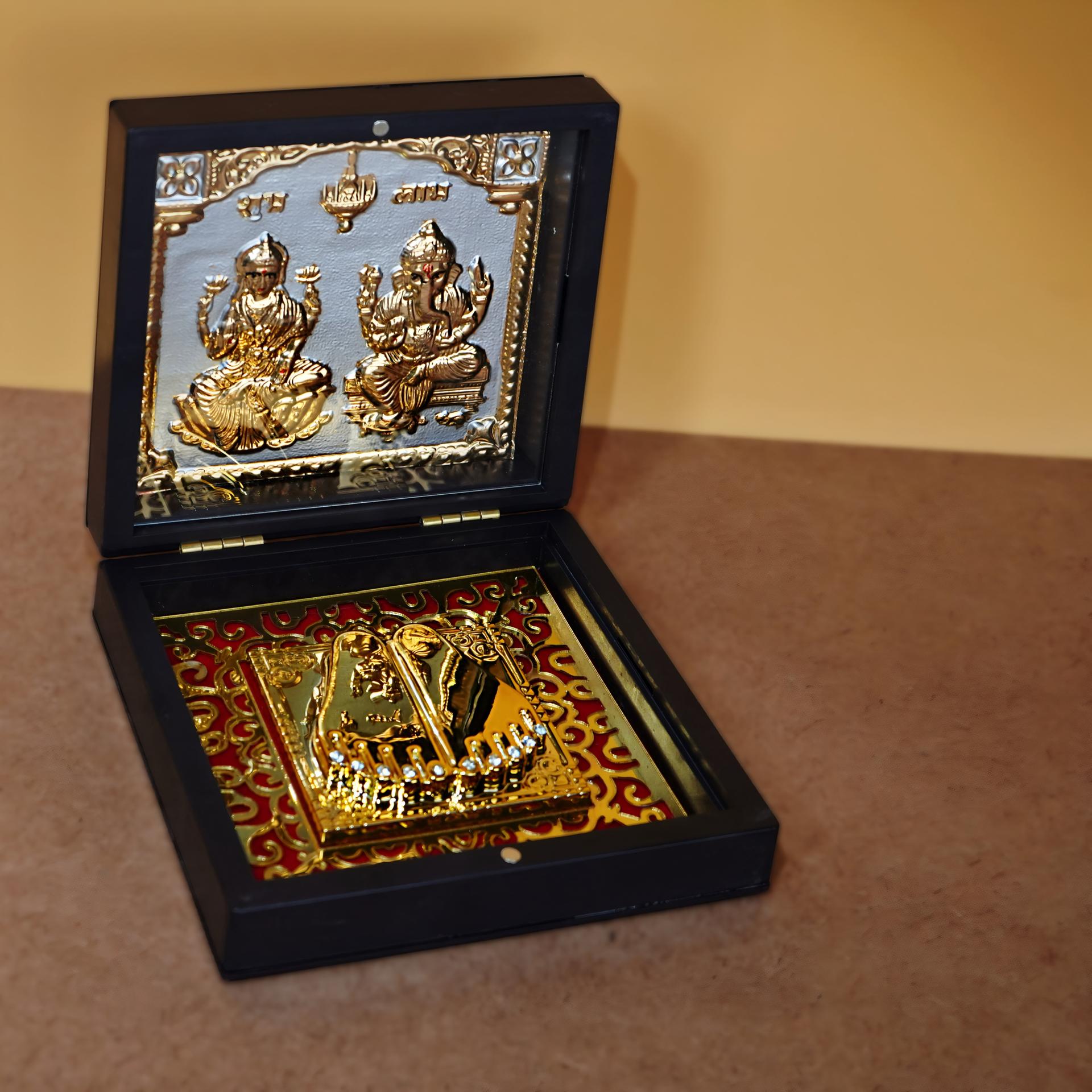 Divya Lakshmi Ganesha Charan Paduka 999 Silver Plated (golden Tone) Pooja Box - Image 7