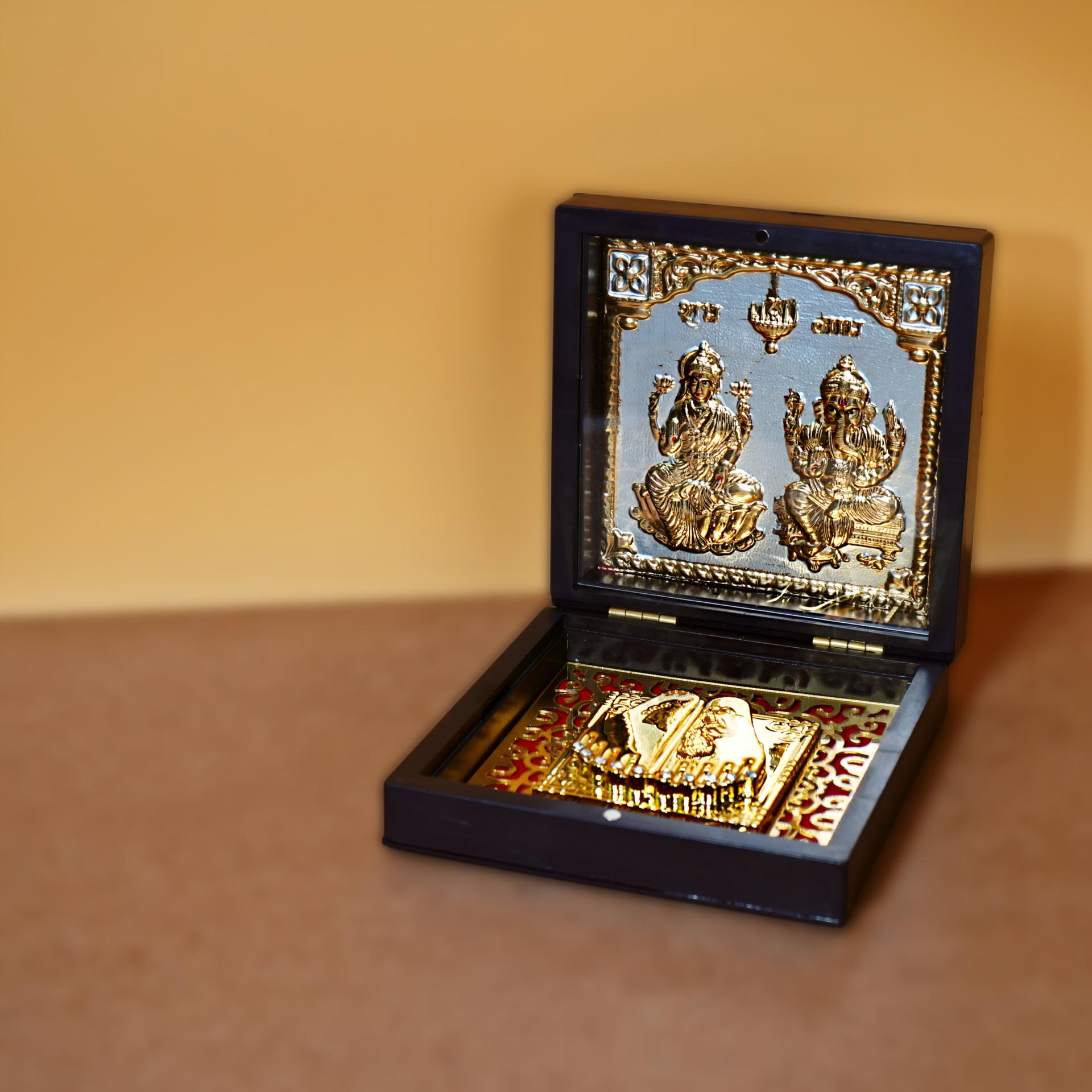 Divya Lakshmi Ganesha Charan Paduka 999 Silver Plated (golden Tone) Pooja Box