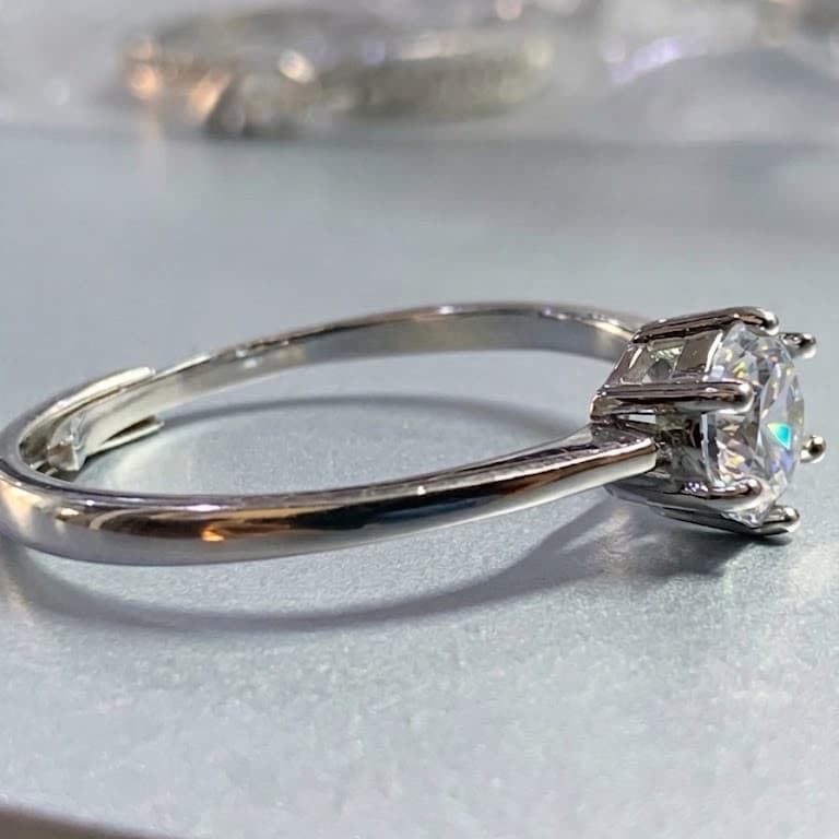 925 Sterling Silver Solitaire White Stone Adjustable Ring