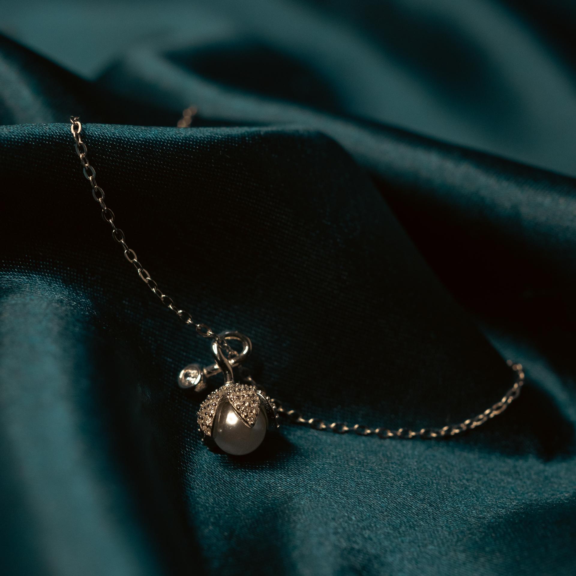 925 Sterling Silver Bloom Pearl Pendent With Chain