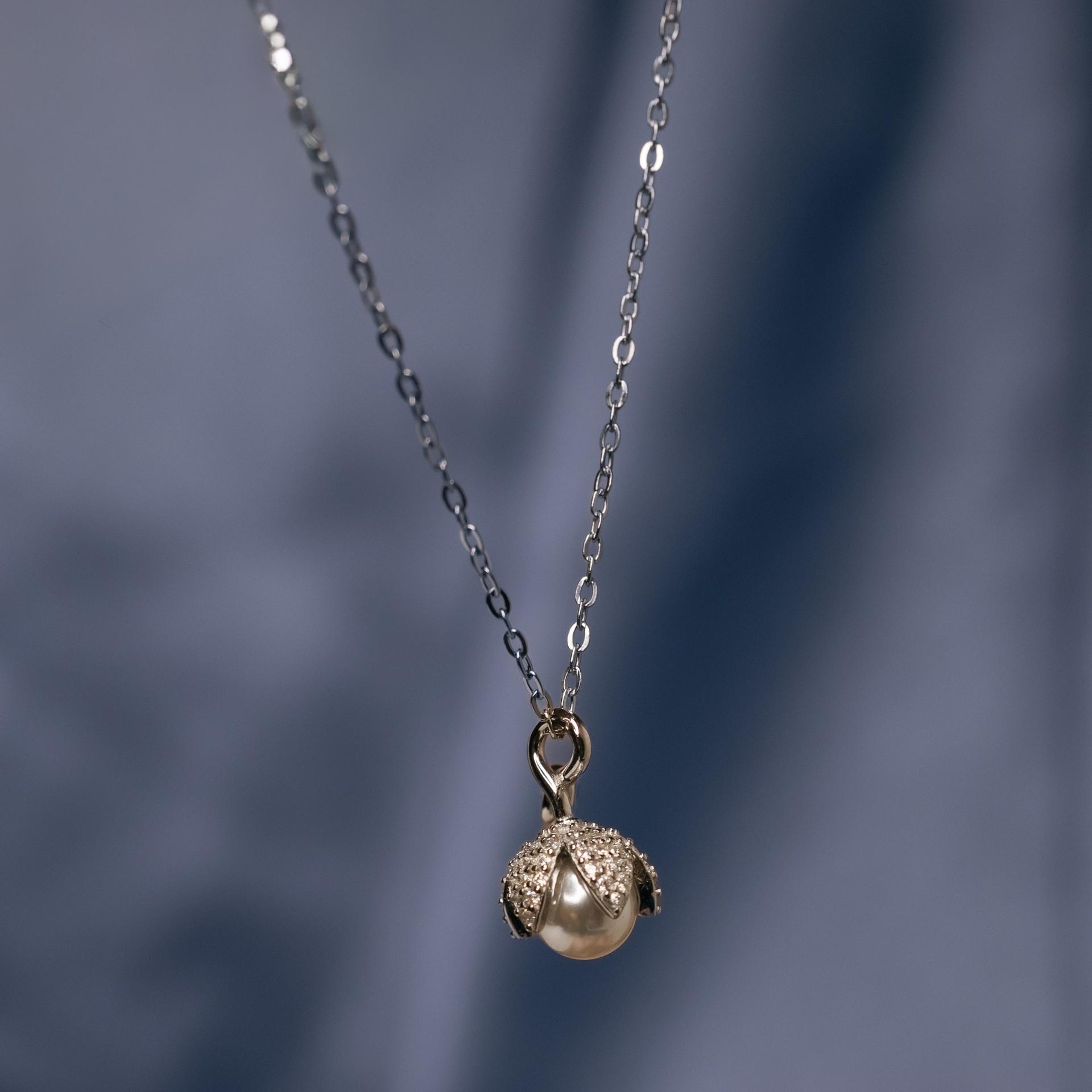 925 Sterling Silver Bloom Pearl Pendent With Chain